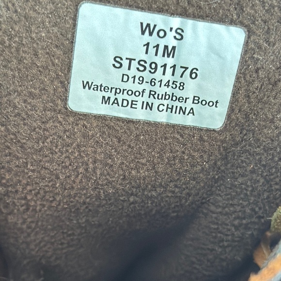 Sperry Black and Brown Boots - Picture 3 of 3